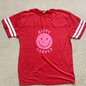 Live and Tell Happy Camper T-shirt. Size XL